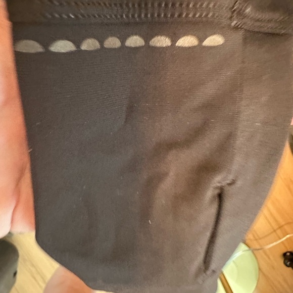 lululemon athletica Black Long Sleeve Top ❤️ - Picture 3 of 6